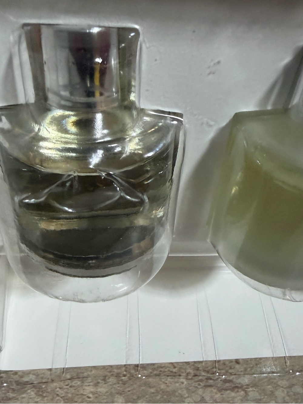 3-Scent Reed Diffuser Set with Reeds - Picture 14 of 16